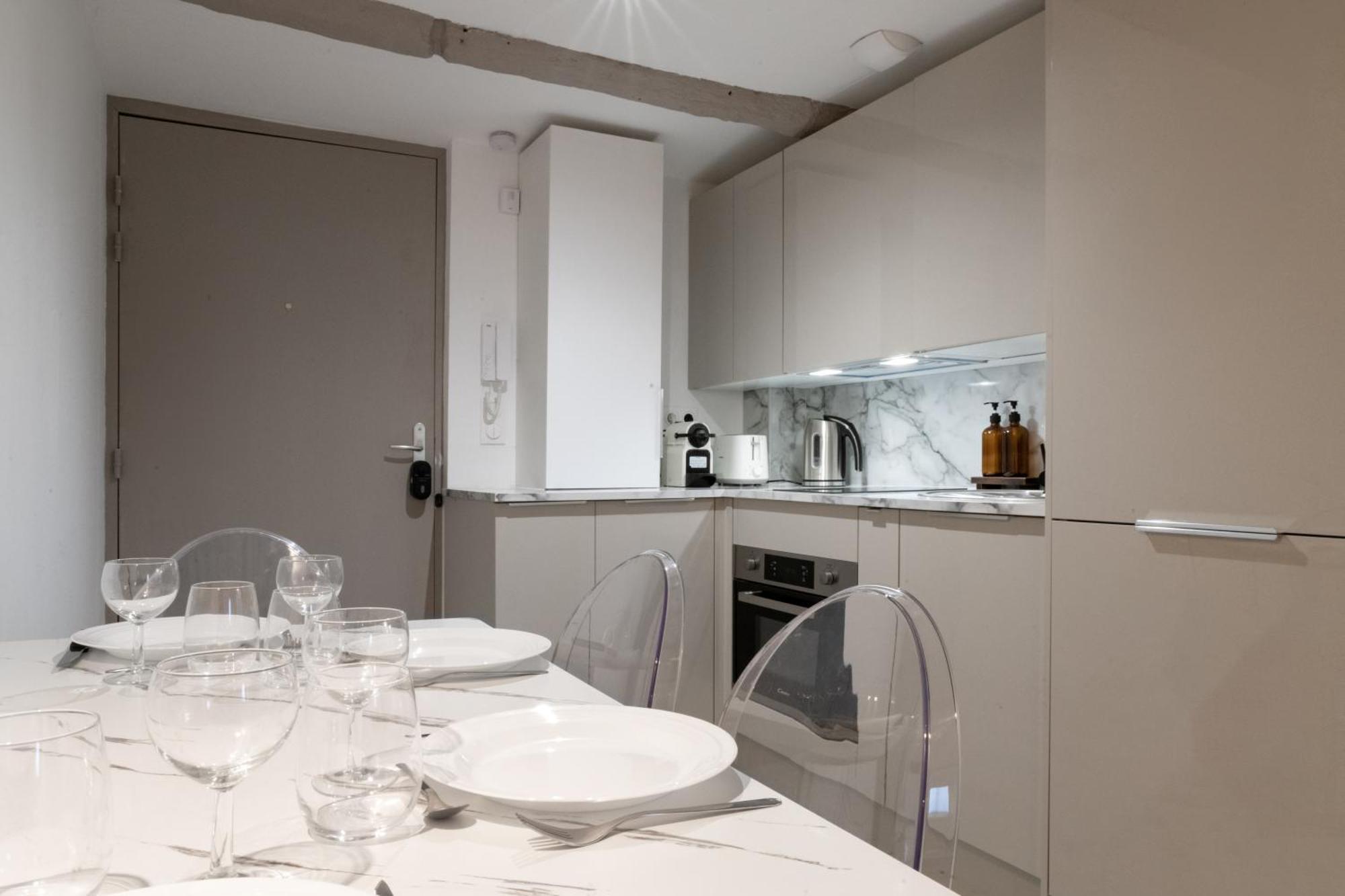 Suite Cathedrale Haut De Gamme + Parking - N°8 Rouen Esterno foto